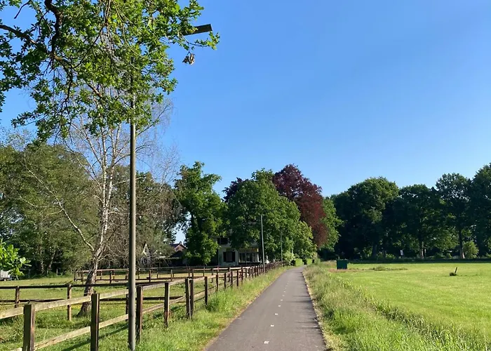 בית נופש Pluk Het Geluk Laag-Soeren